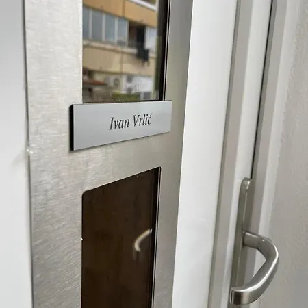 Ivan Apartment *